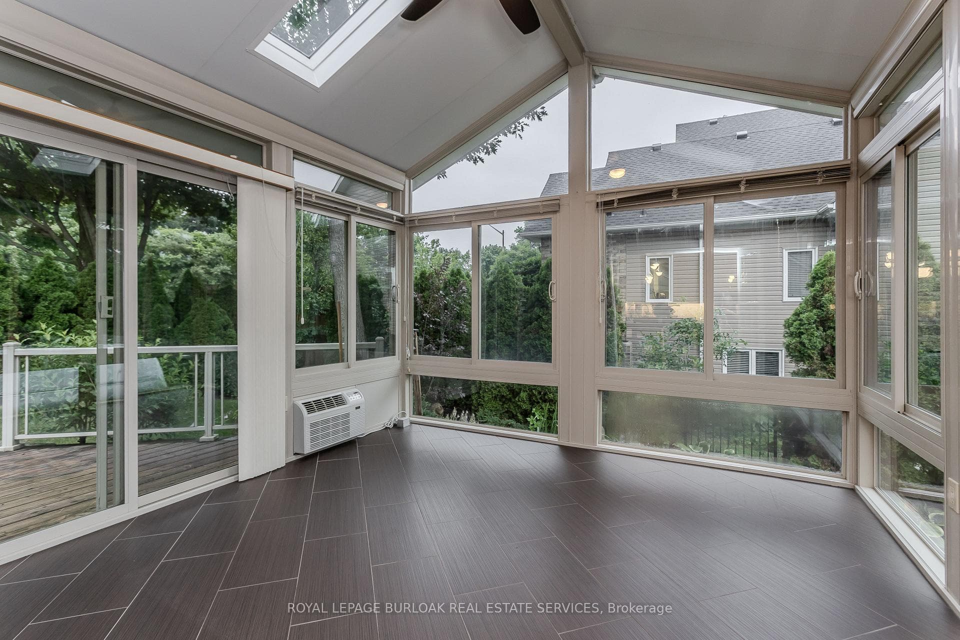 54 Waterwheel Crescent photo 11
