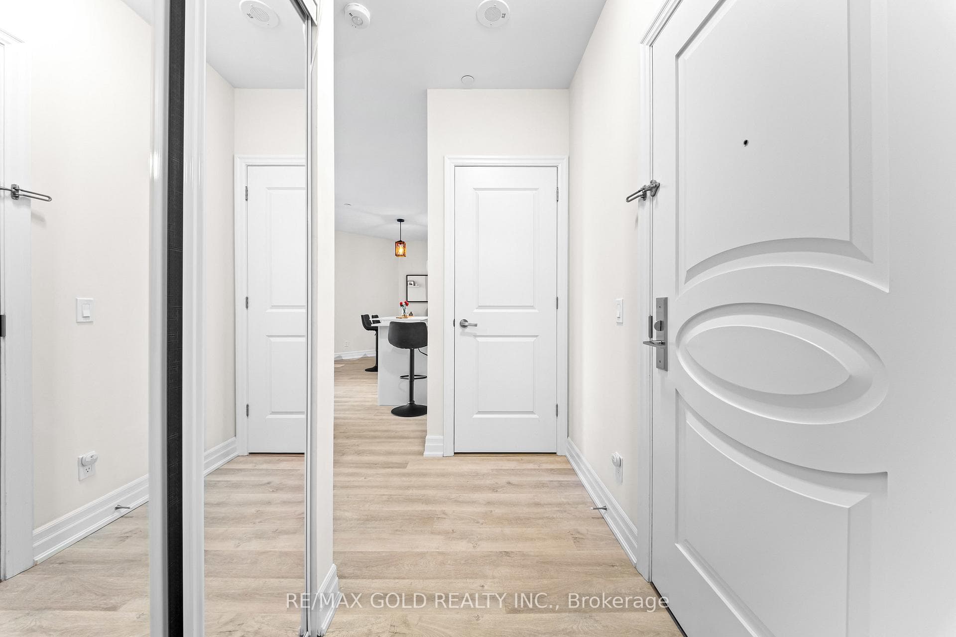 9075 Jane Street Unit 618 photo 12