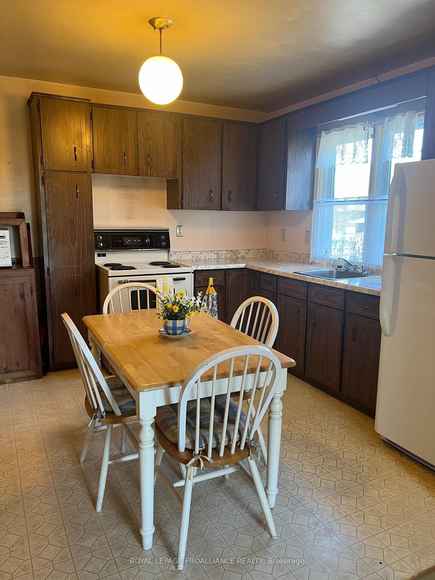 48 Gilbert Street photo 4