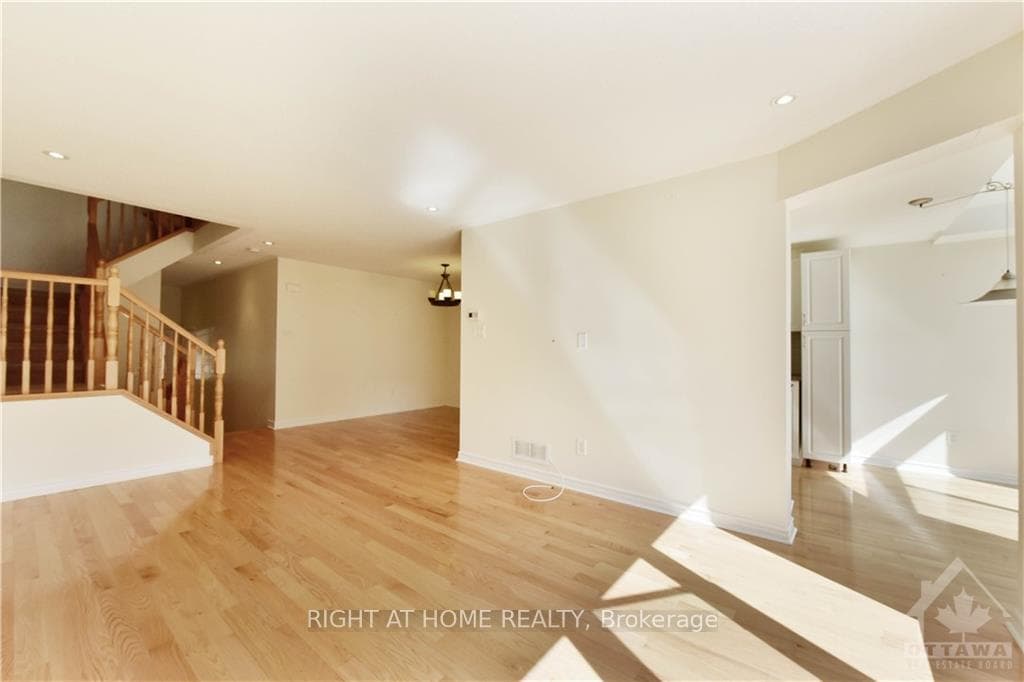 226 HUNTERBROOK Street photo 11