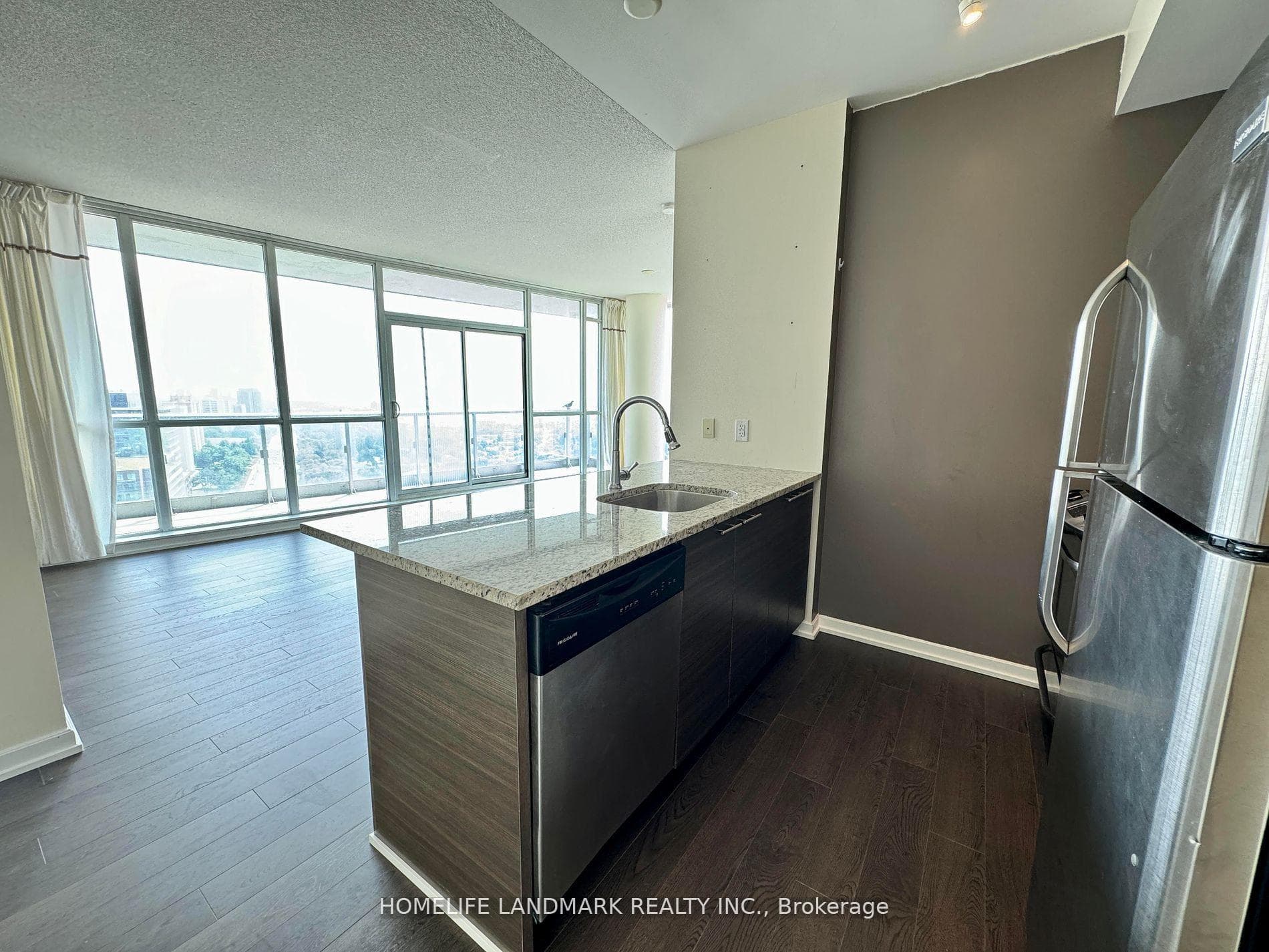 66 Forest Manor Road Unit 1612 photo 7