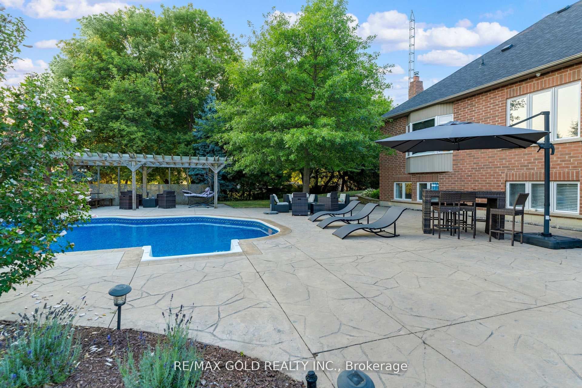 12572 Heritage Road photo 42