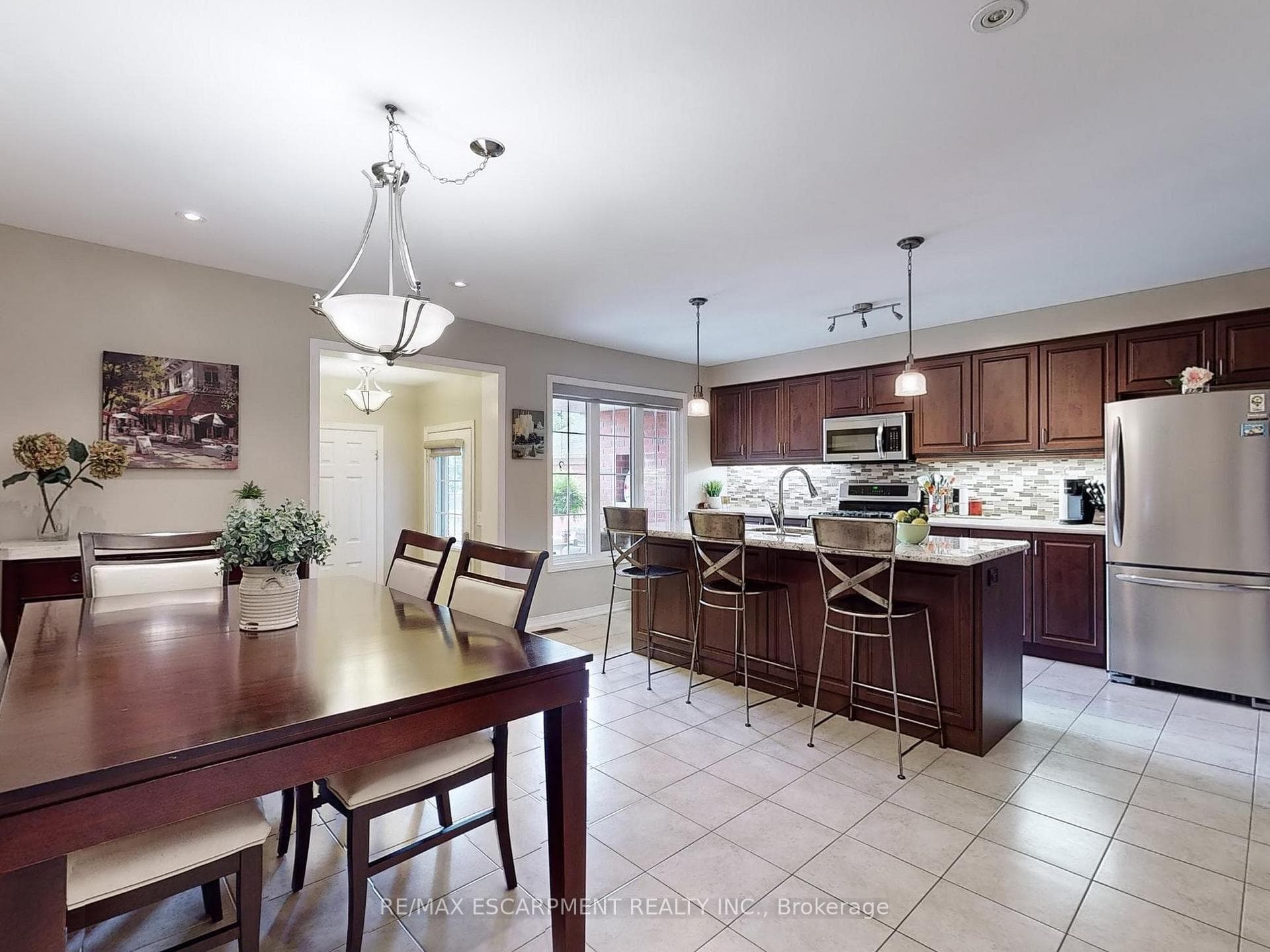112 Burke Street photo 13