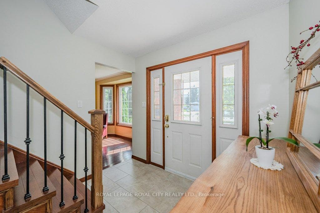 16 Lyle Place photo 6