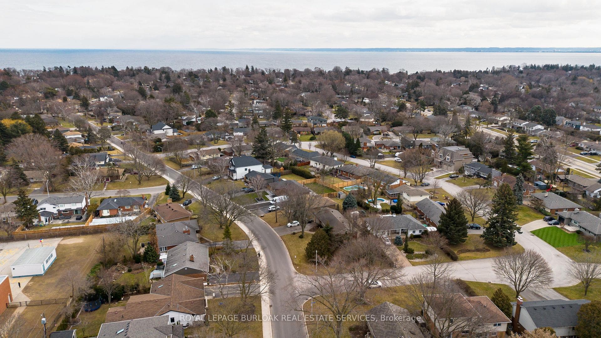 417 Strathcona Drive photo 29