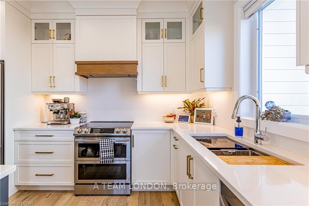 420 BREAKWATER Boulevard photo 9