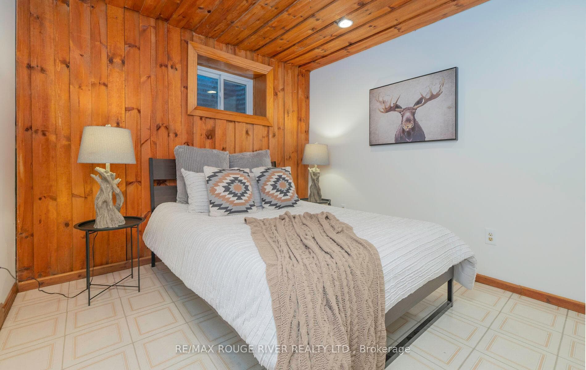 124 Acheson Boulevard photo 31