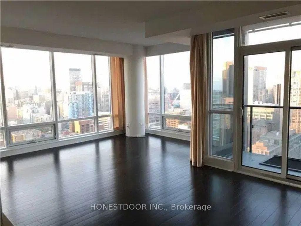 295 Adelaide Street Unit 3304 photo 3