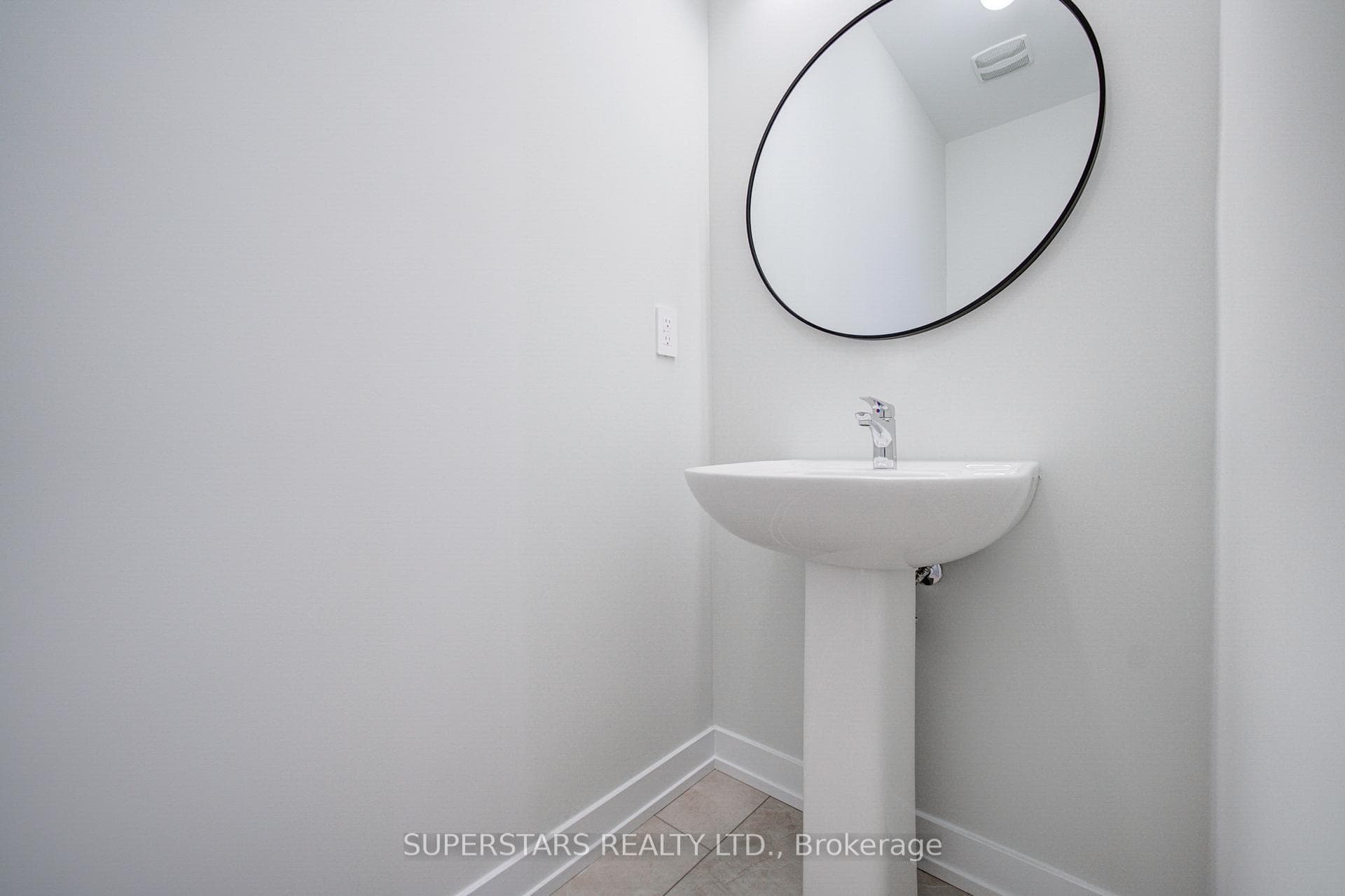12 Chapple Lane photo 3