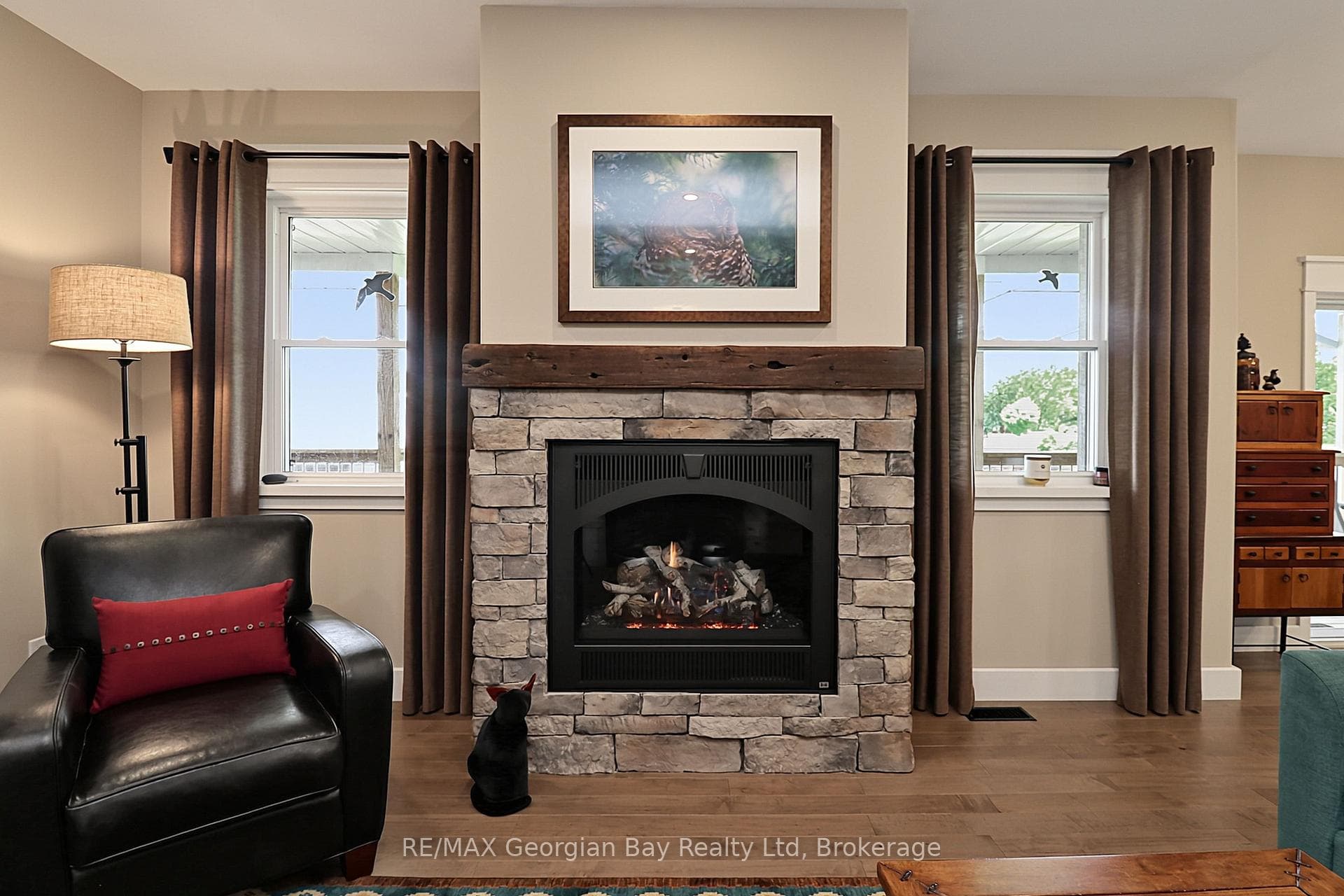 GAS FIREPLACE
