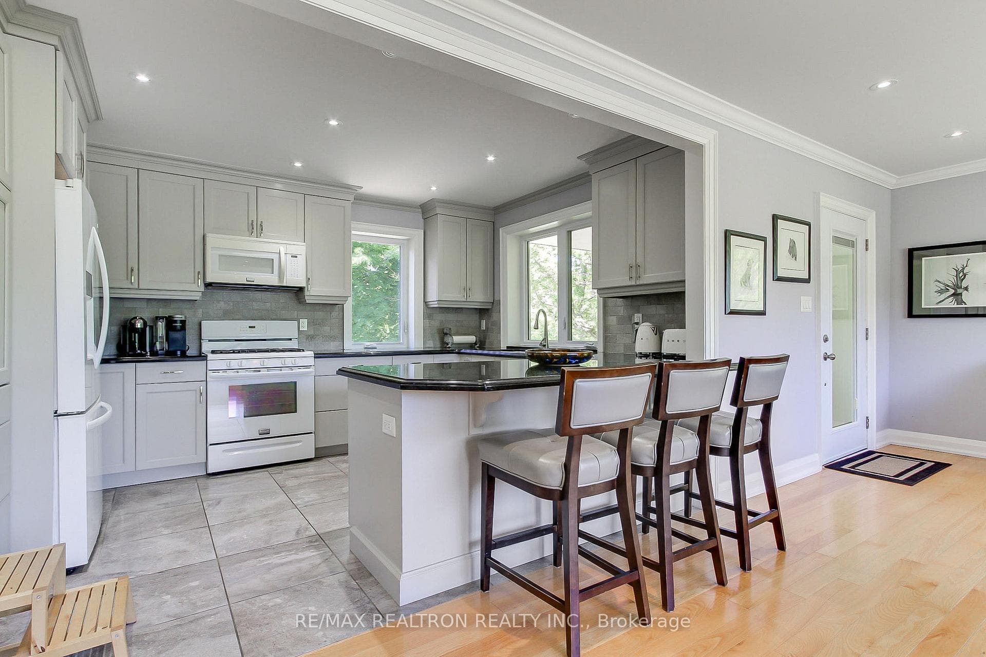 203 Pefferlaw Road photo 22