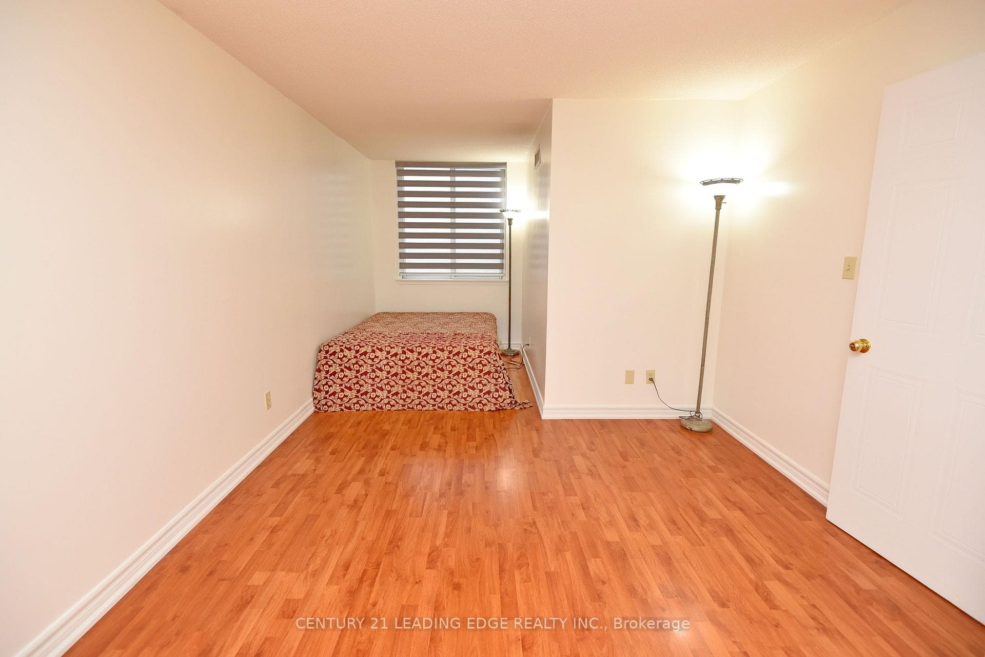 80 Alton Towers Circle Unit 1402 photo 27