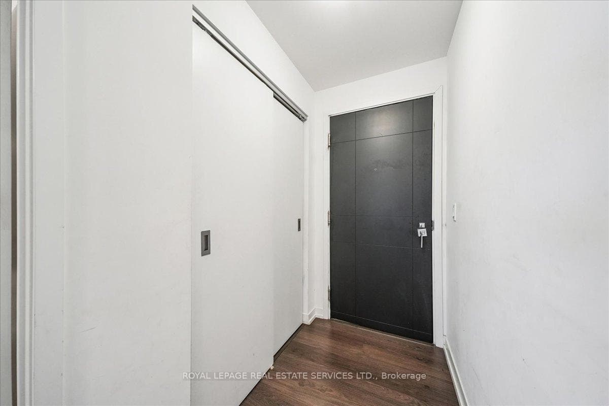 89 Dunfield Avenue Unit 2807 photo 4