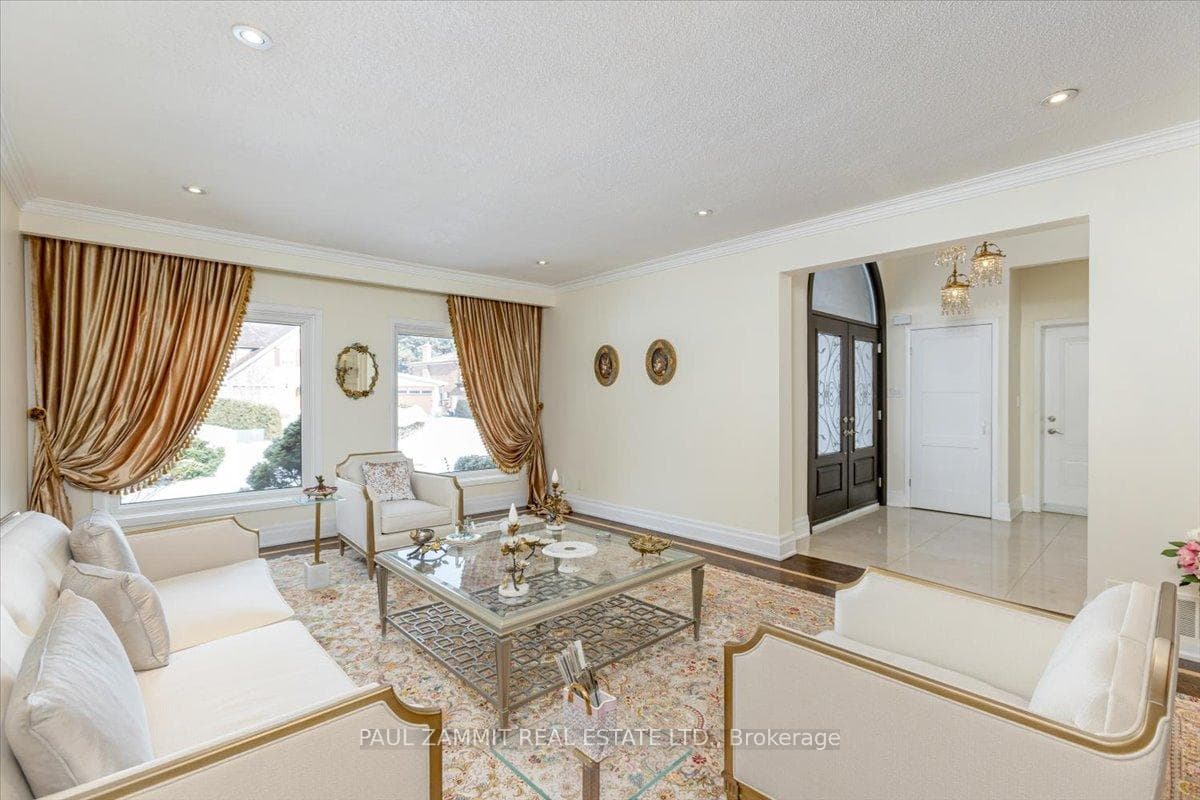 6 Cedar Forest Court photo 6