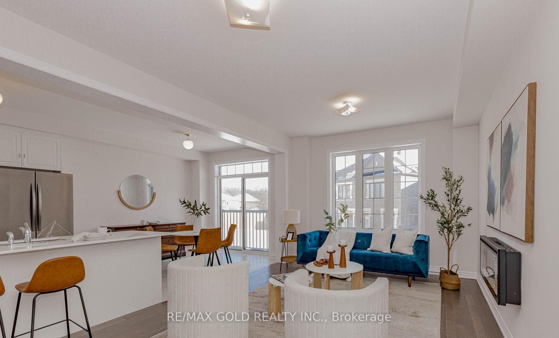 25 Sapwood Crescent photo 10