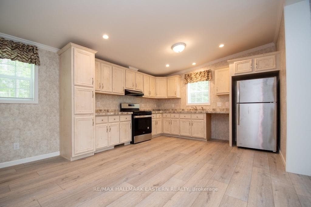 20 Laplante Road photo 11