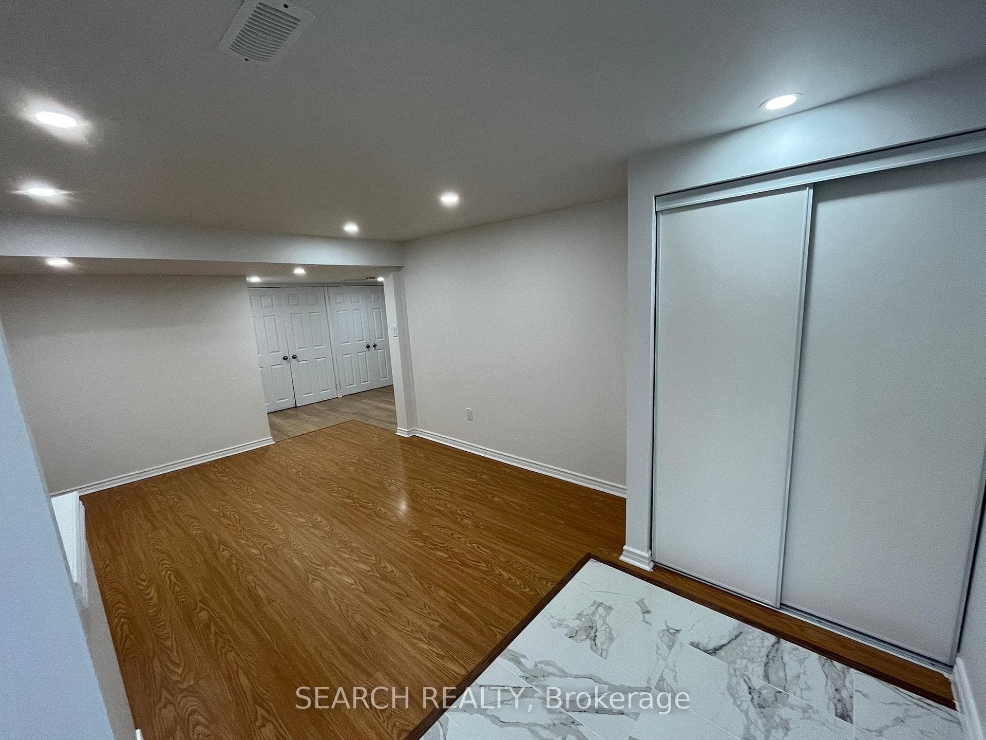 17 Glenheather Terrace Unit Bsmt photo 7