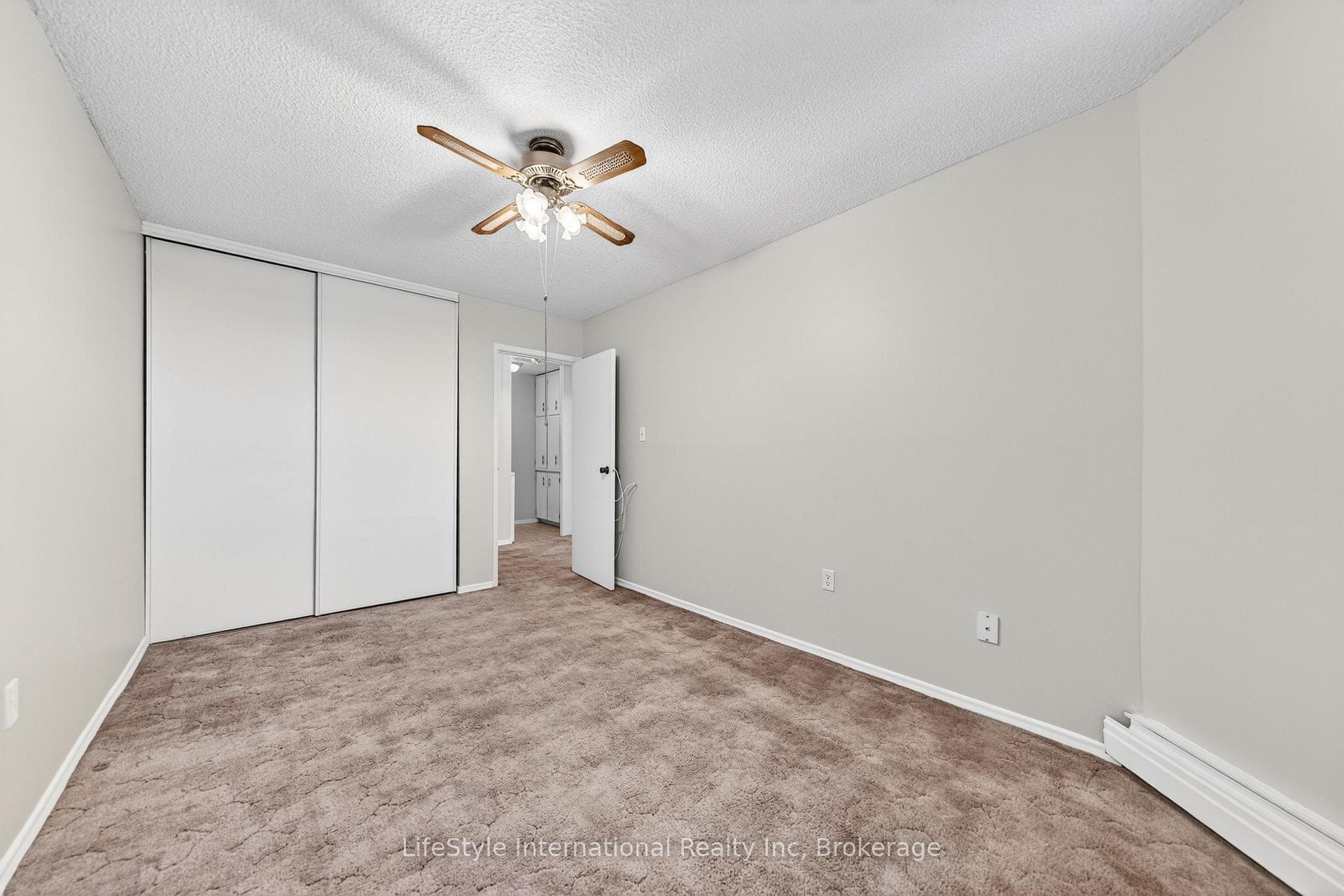 19 Woodlawn Road Unit 512 photo 25