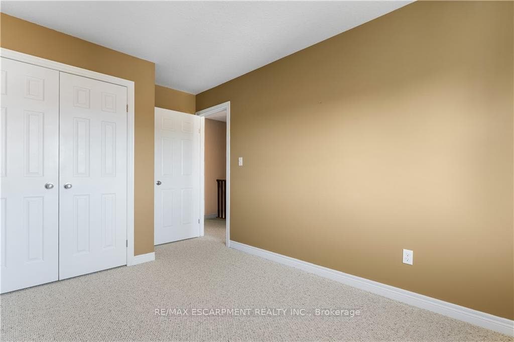 60 MADONNA Drive photo 31