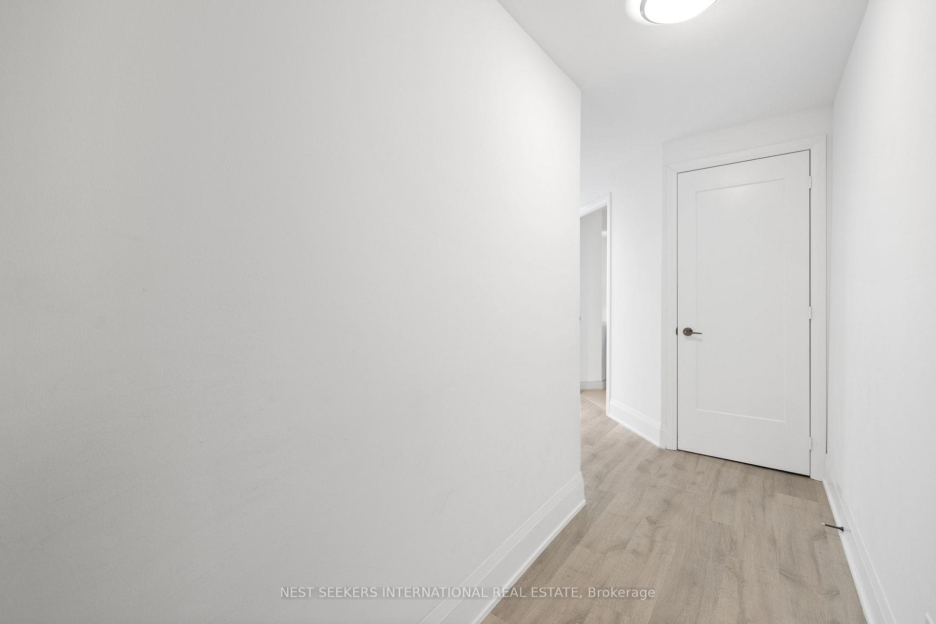 101 Erskine Avenue Unit 2802 photo 7