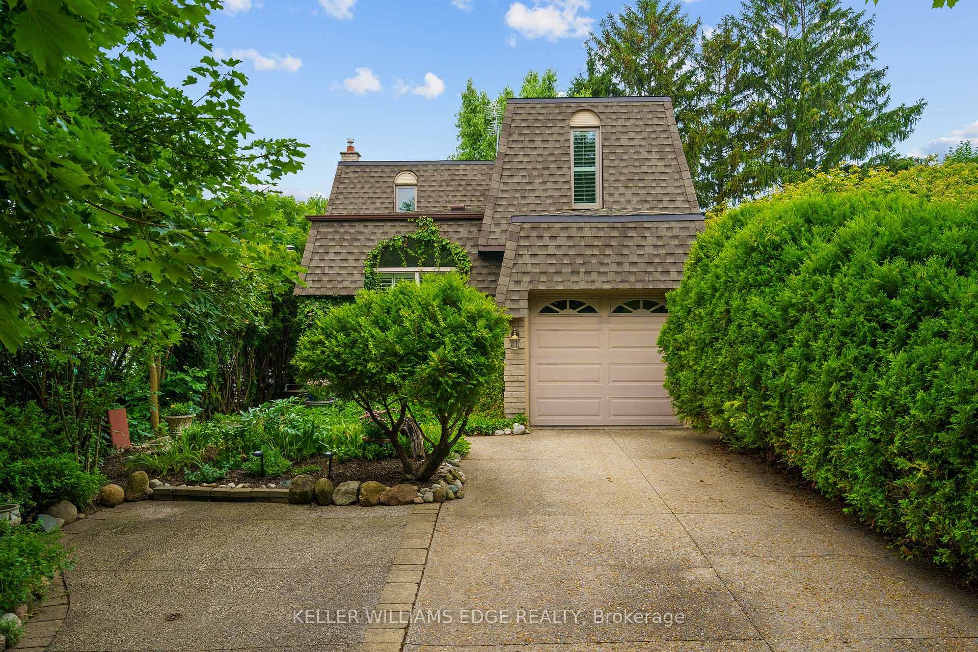 1121 Stephenson Drive photo 2