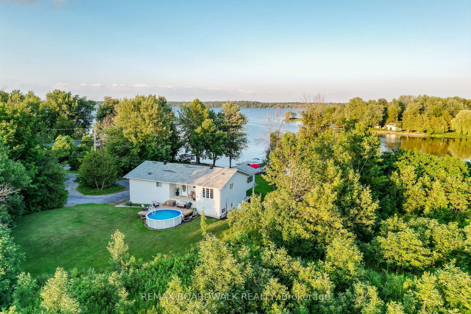 100 Mcculloughs Landing photo 32