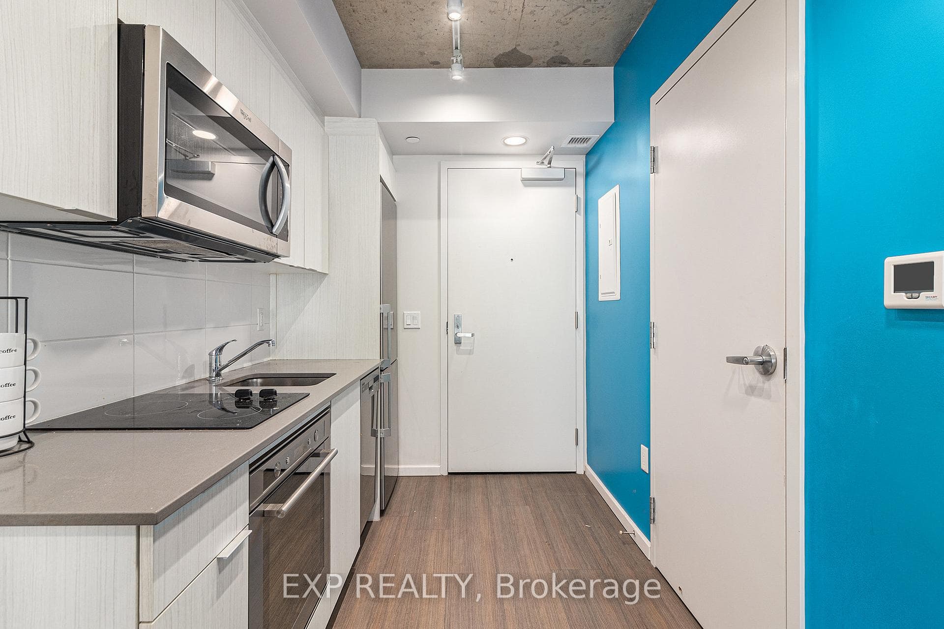 105 Champagne Avenue Unit 2208 photo 11