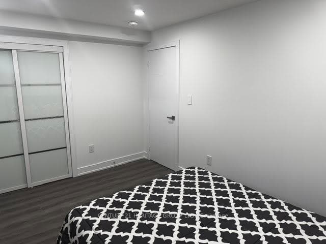 7 Larkfield Crescent Unit 2 photo 29