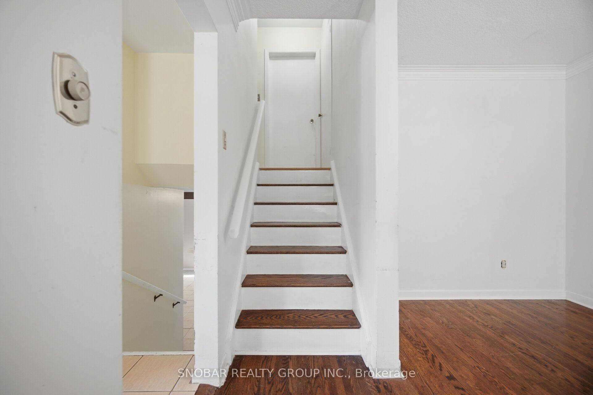 1228 Shamir Crescent photo 14