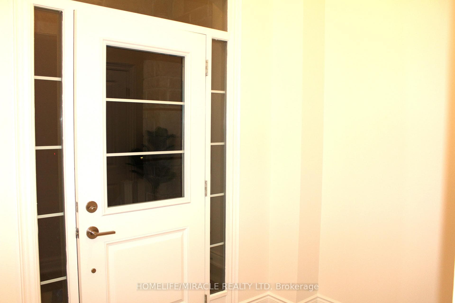 94 BERMONDSEY Way photo 24