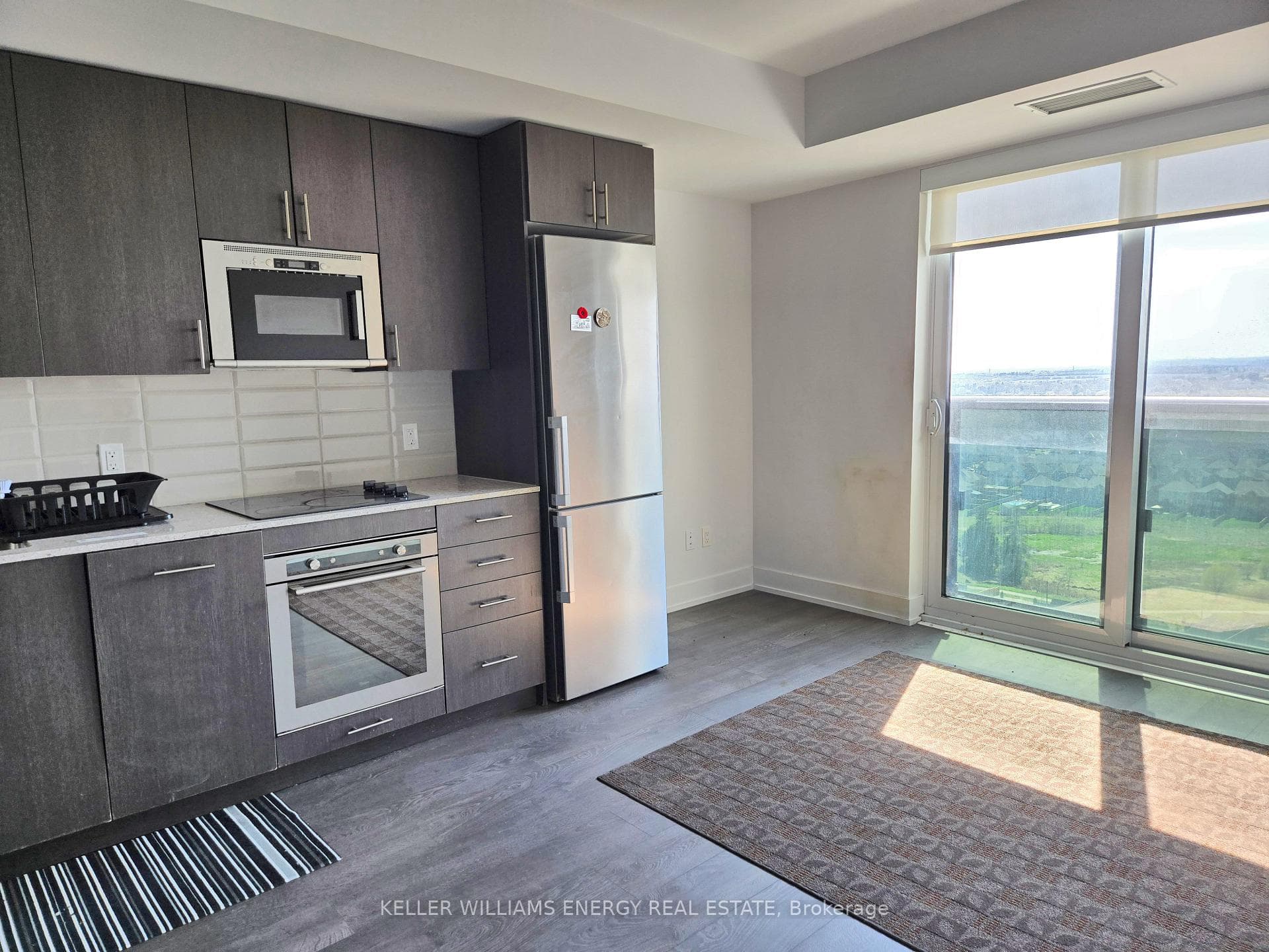 2550 Simcoe Street Unit 1919 photo 6