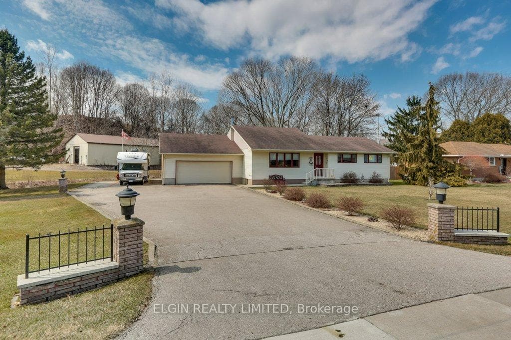 324 Carlow Road photo 2