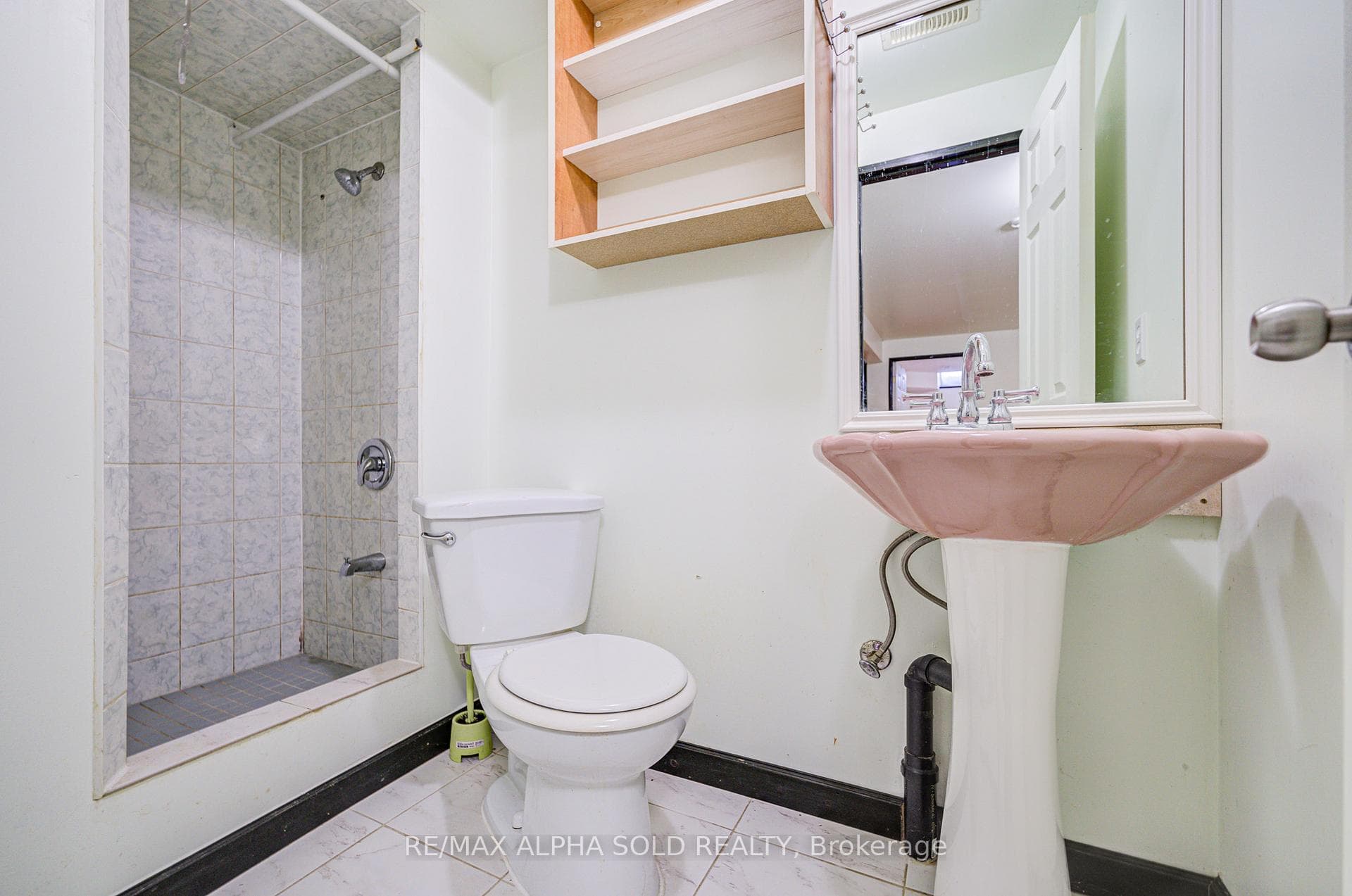 51 Debden Road photo 44