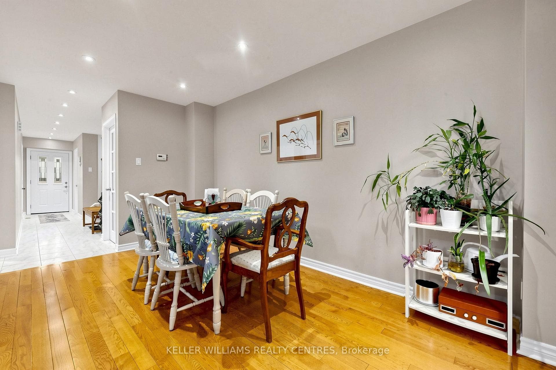 1951 Rathburn Road Unit 9 photo 5