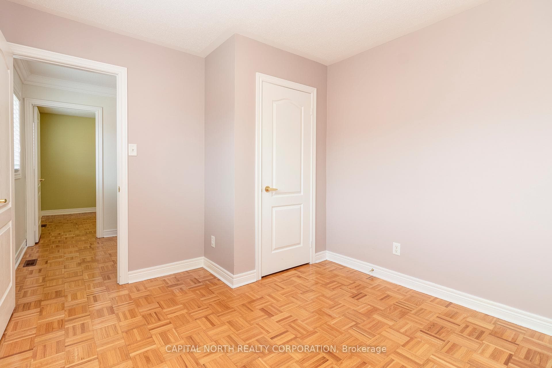 72 Ravineview Drive photo 26