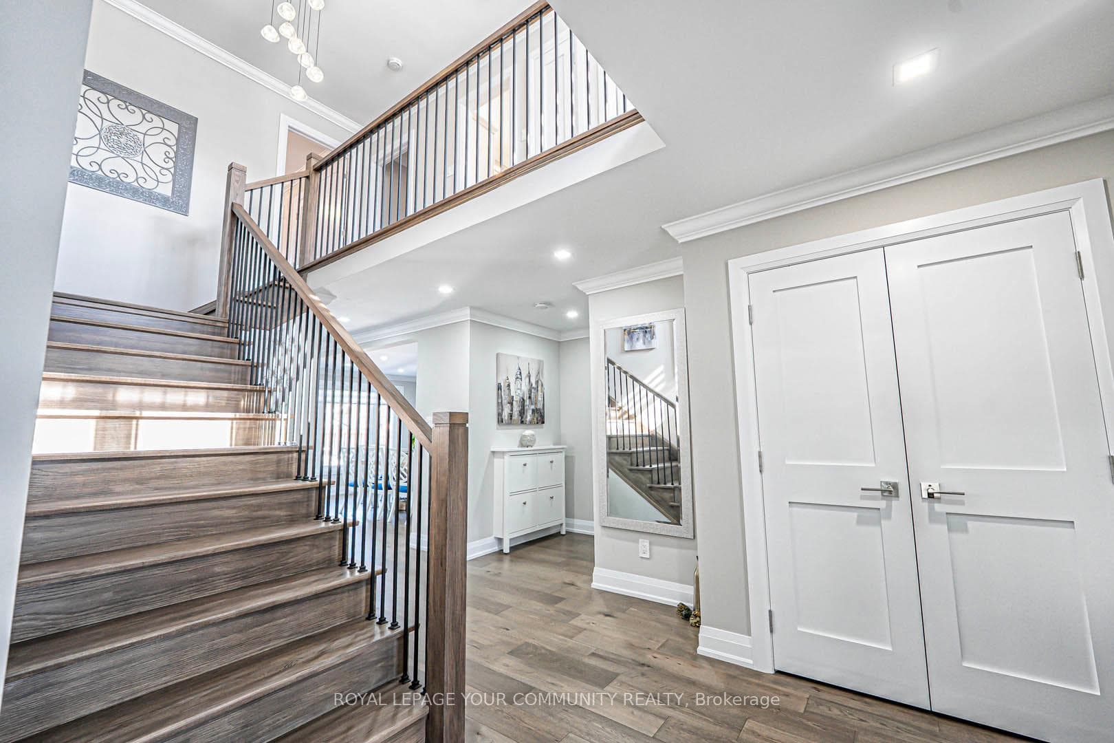 11 Belair Way photo 4