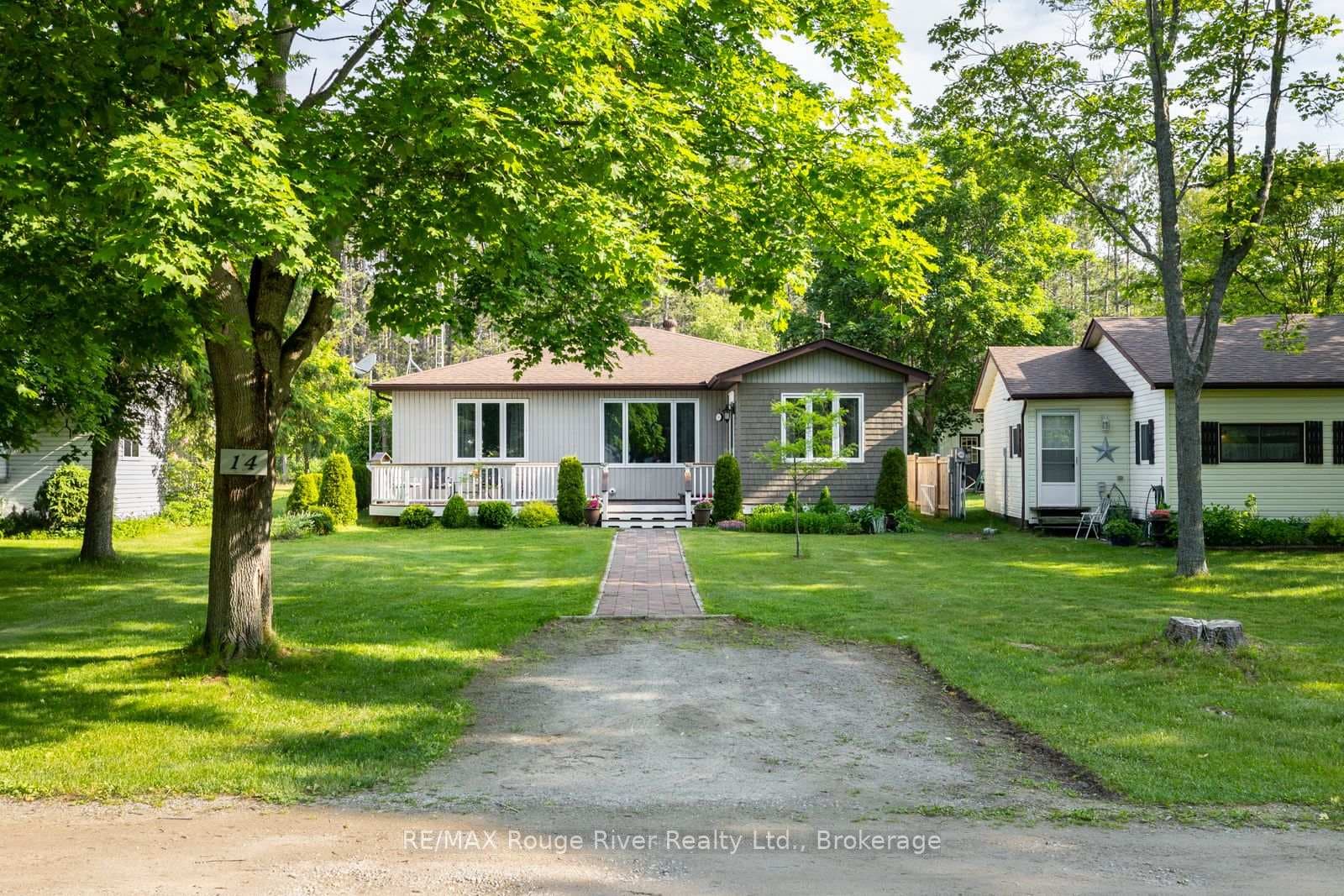 10126 Longsault Road Unit 14 photo 1