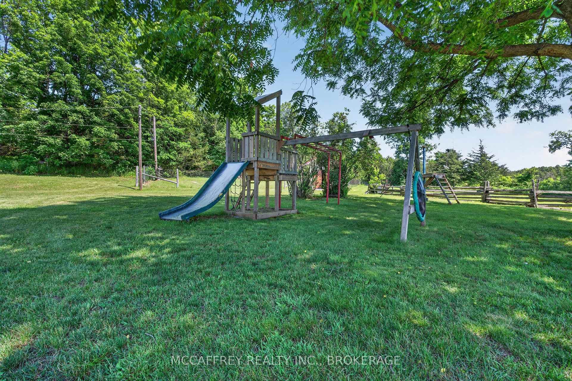 2183 Daley Road photo 30