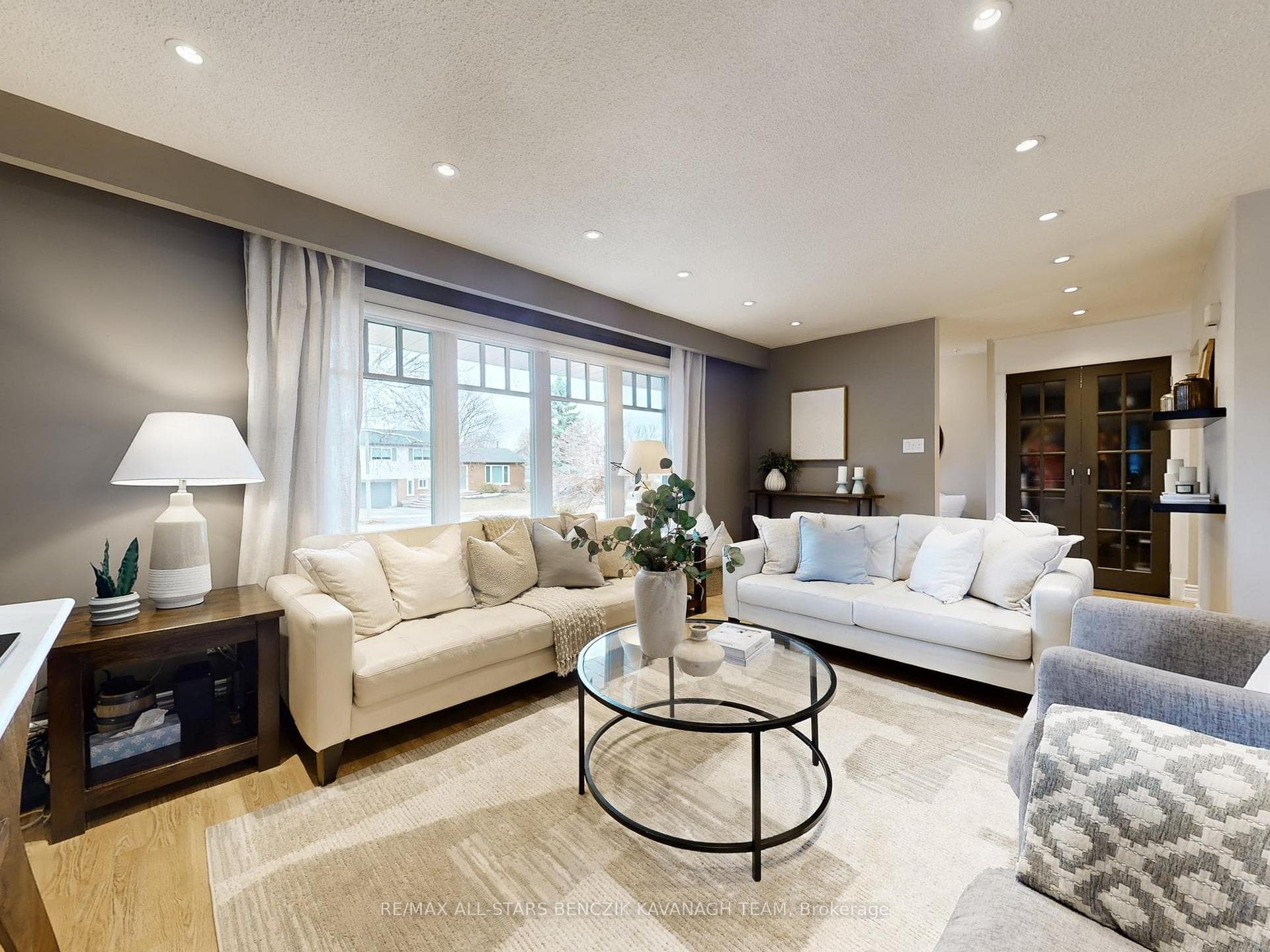 30 Sir Caradoc Place photo 4
