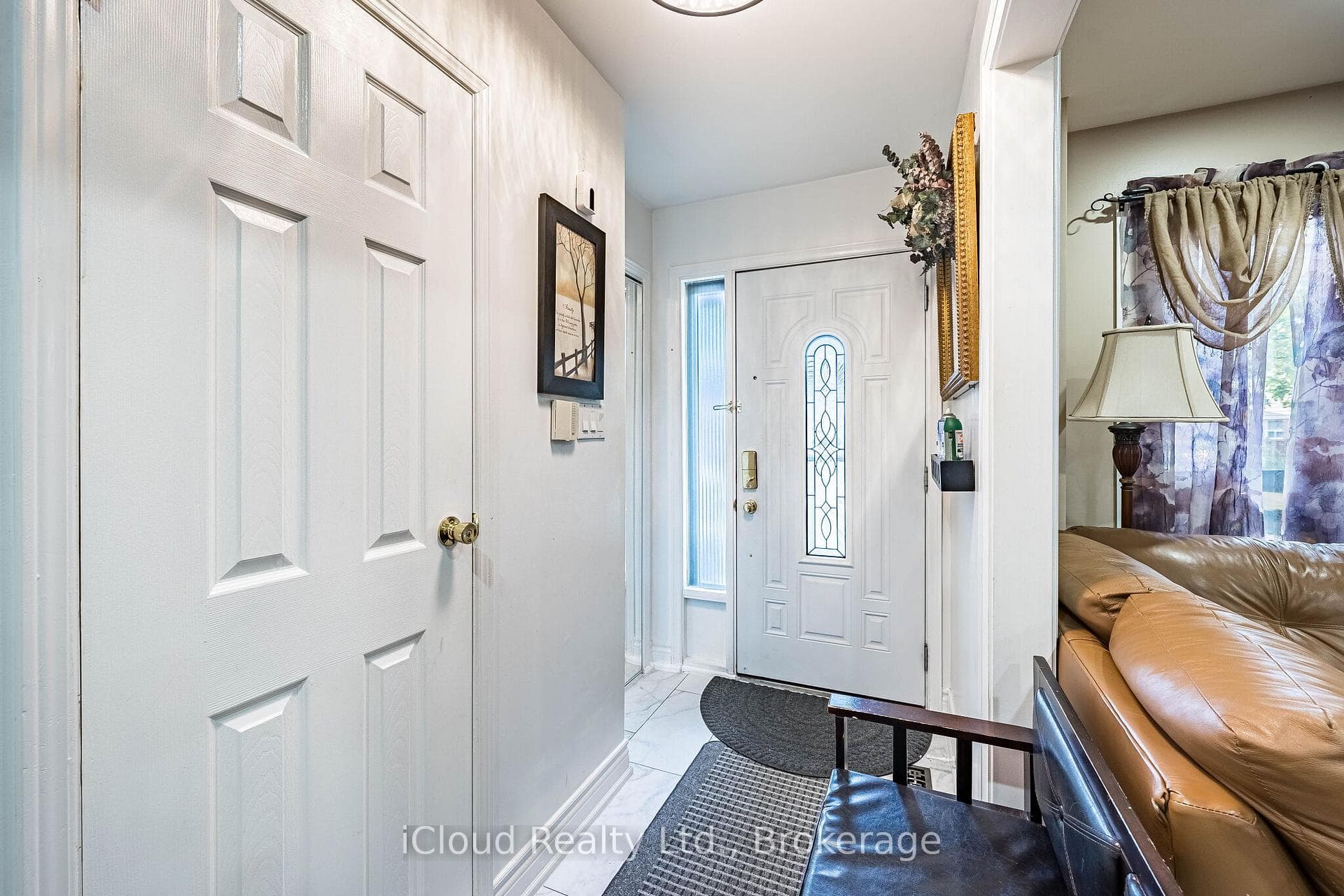 135 Autumn Glen Circle photo 4