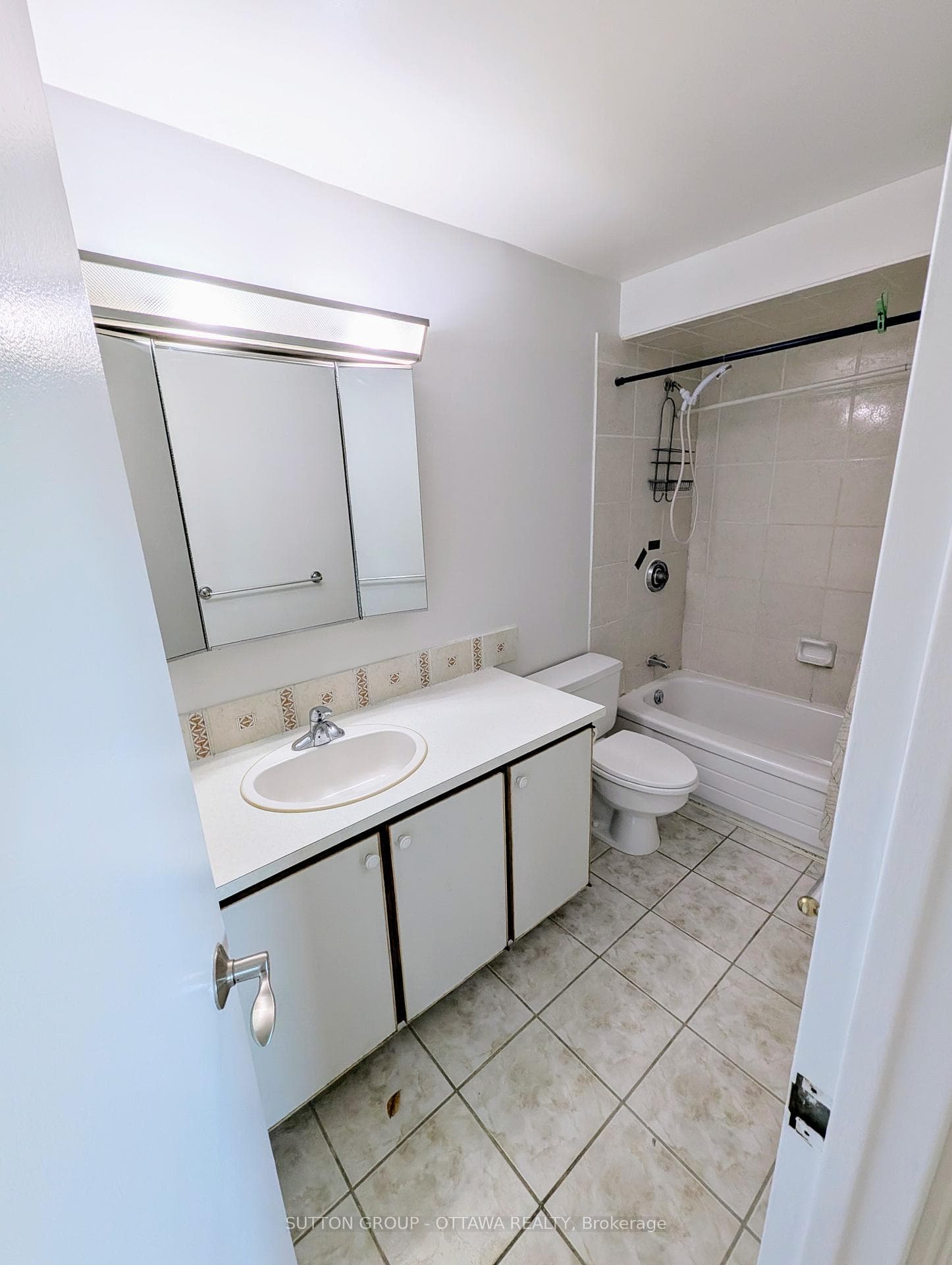 1081 Ambleside Drive Unit 2512 photo 8