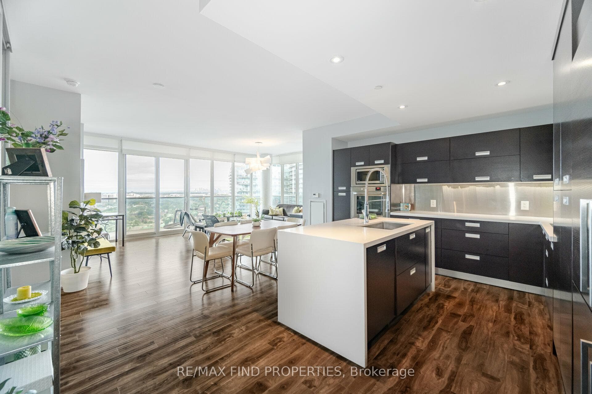 88 Park Lawn Road Unit 2717 photo 7