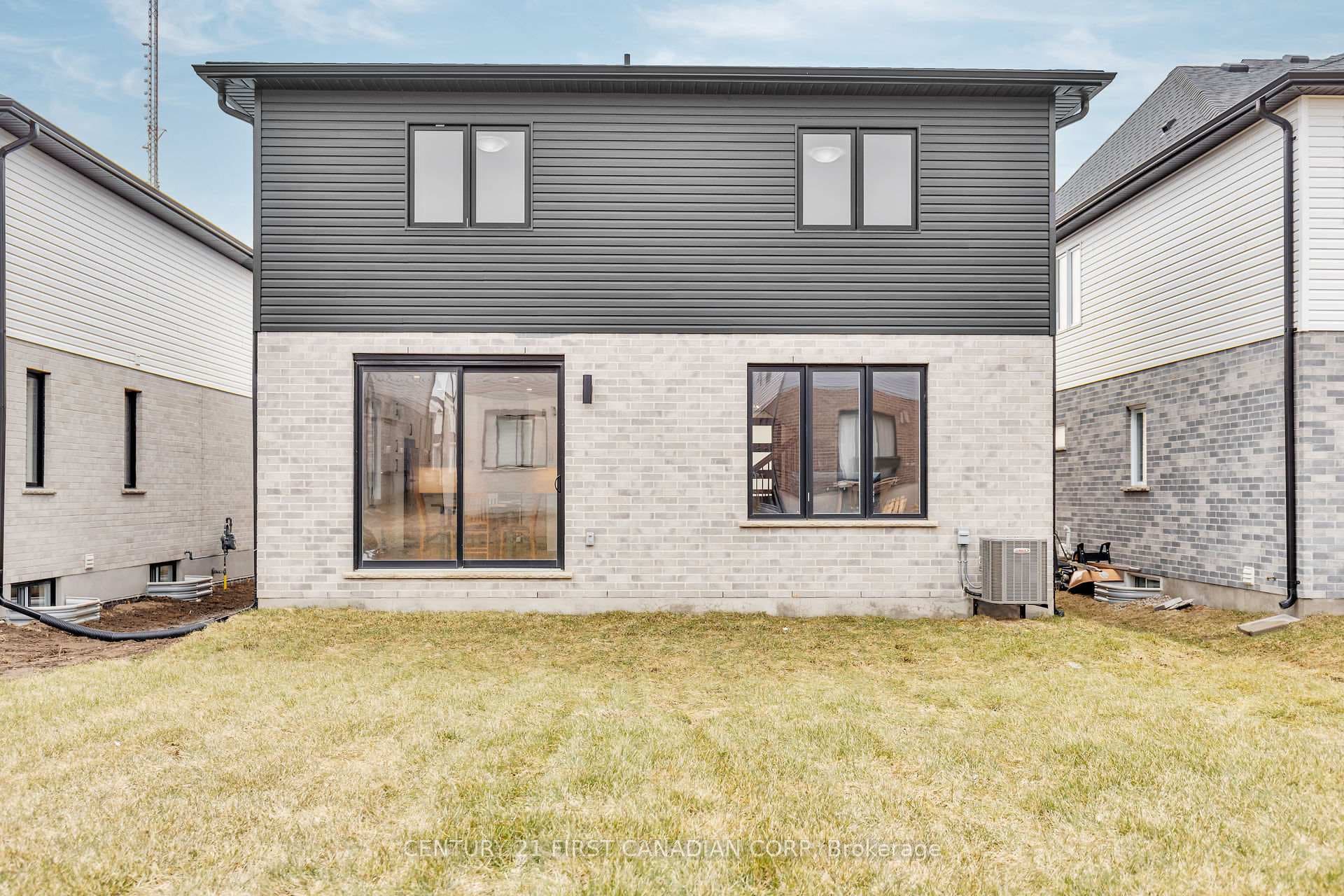 1619 Upper West Avenue photo 39