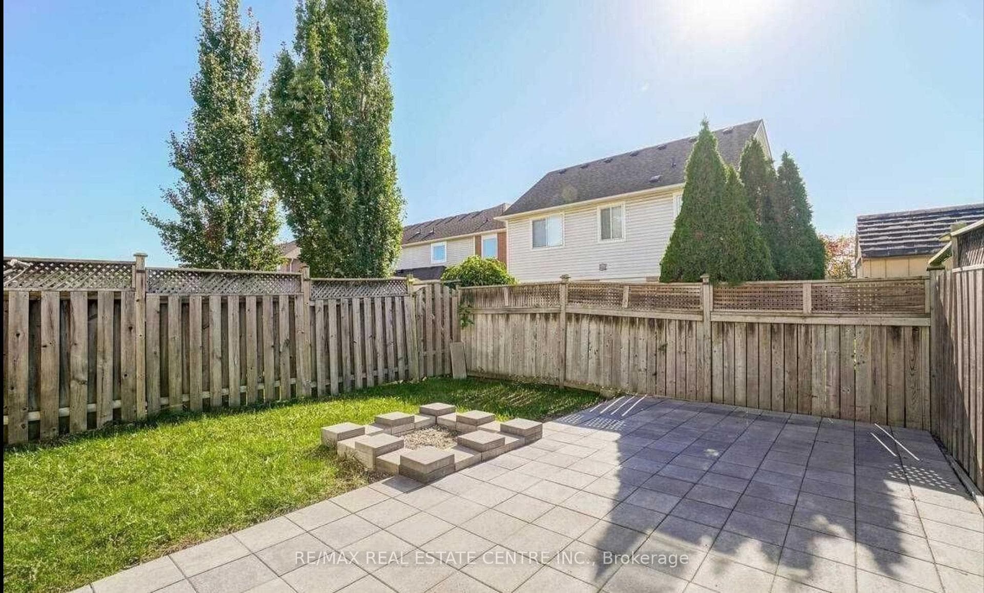 454 Collis Court photo 29