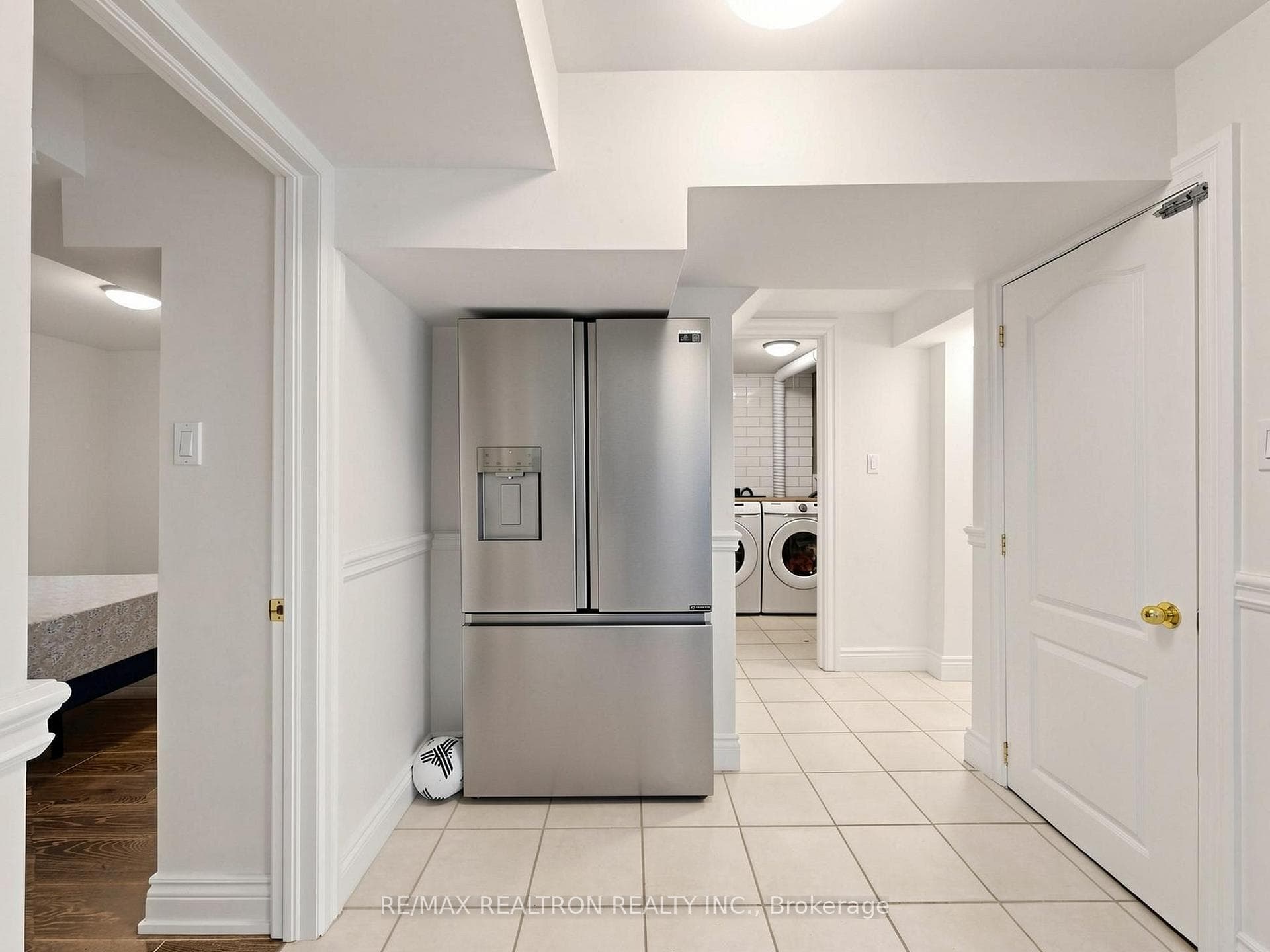 132 Stilecroft Drive photo 39