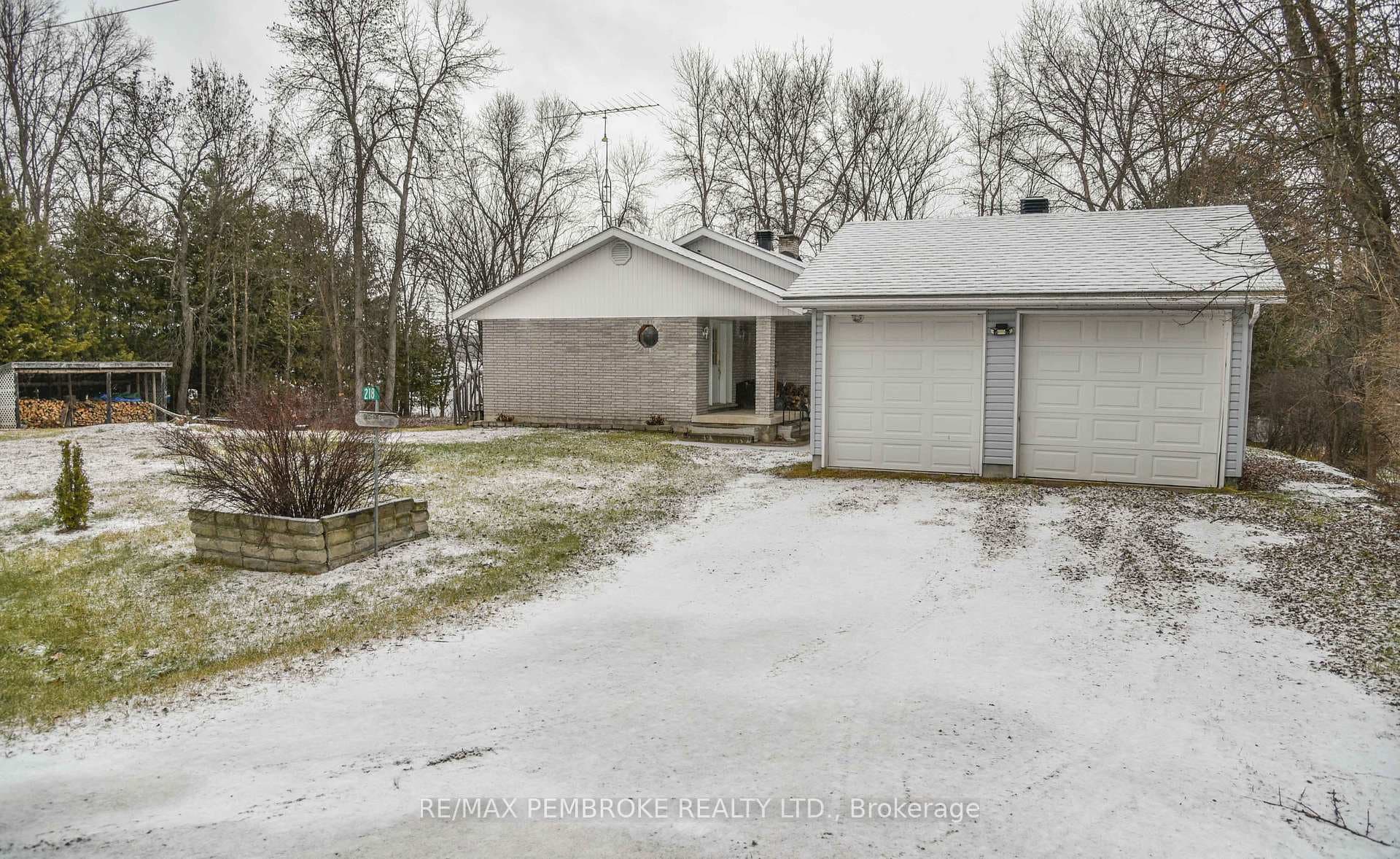 218 Greenway Drive photo 9