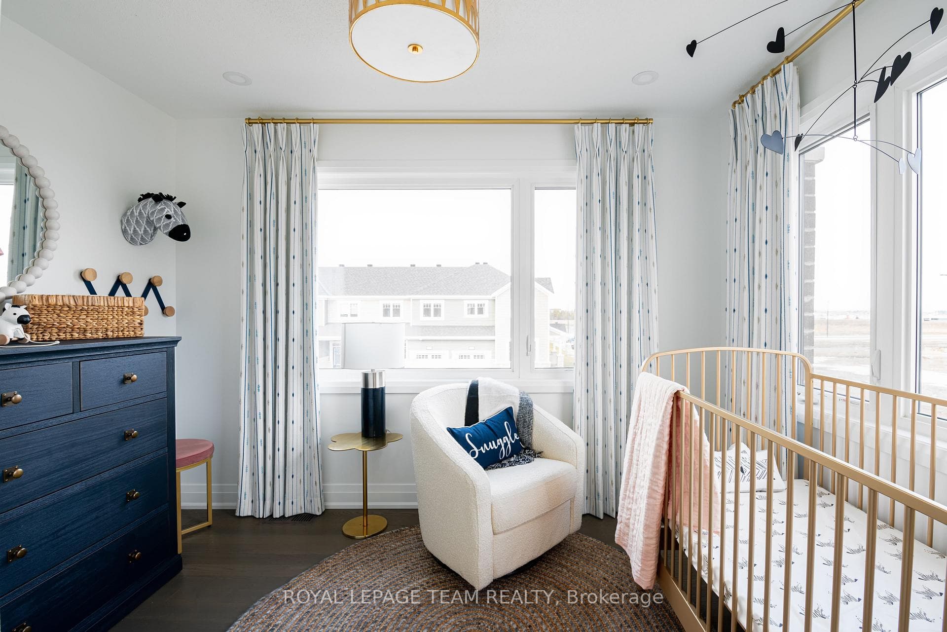 Photos to showcase builder finishes. To be built.