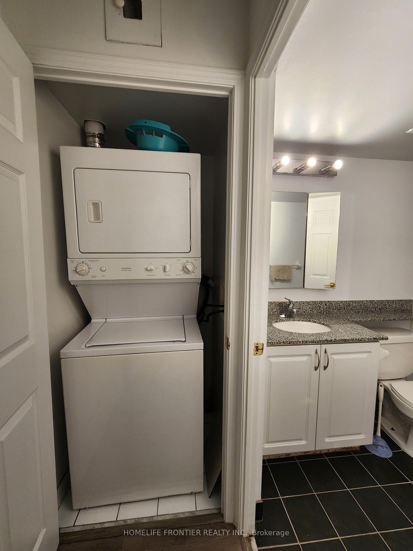 5500 Yonge Street Unit 2106 photo 9