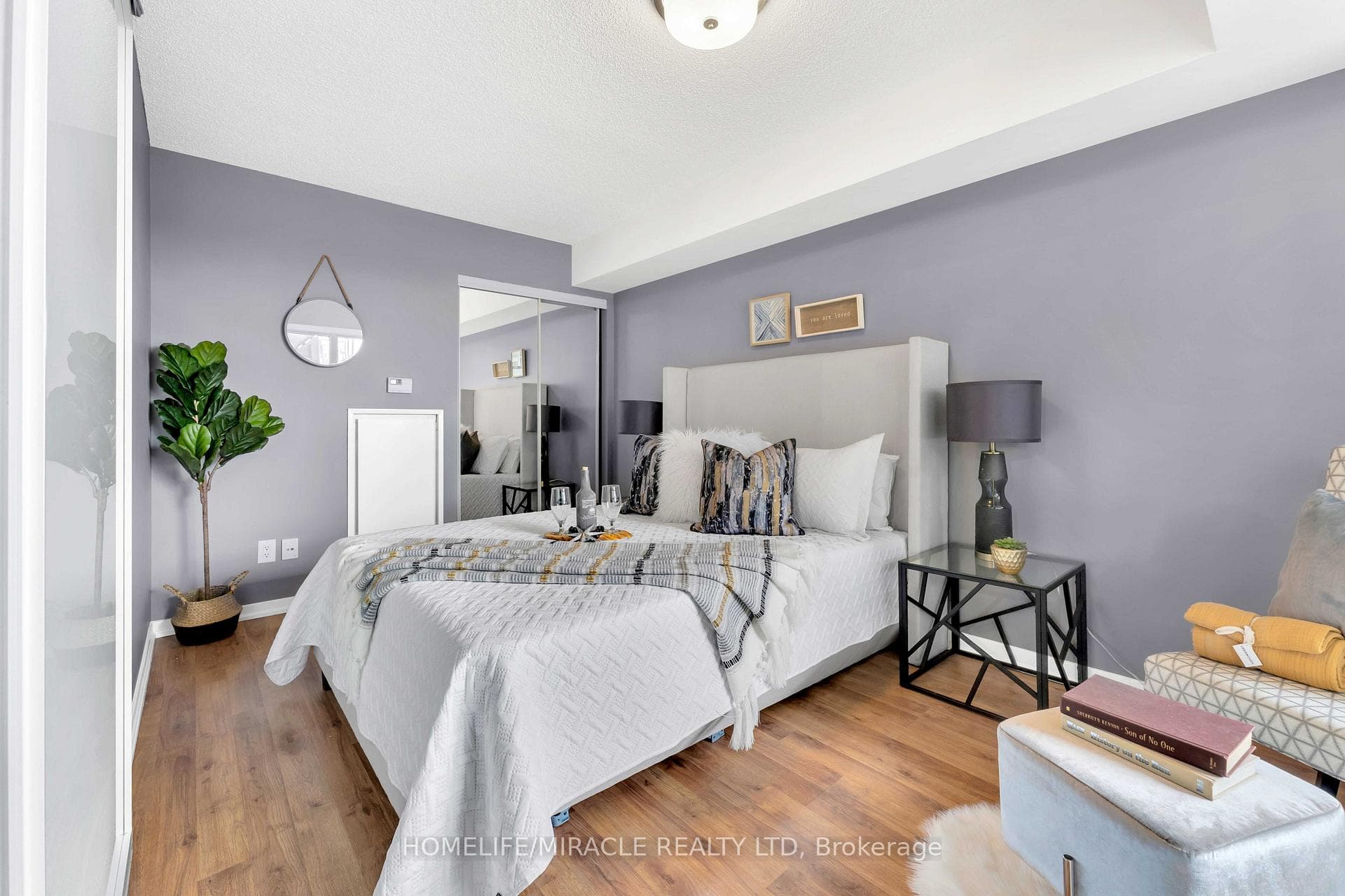 38 Joe Shuster Way Unit 1110 photo 14