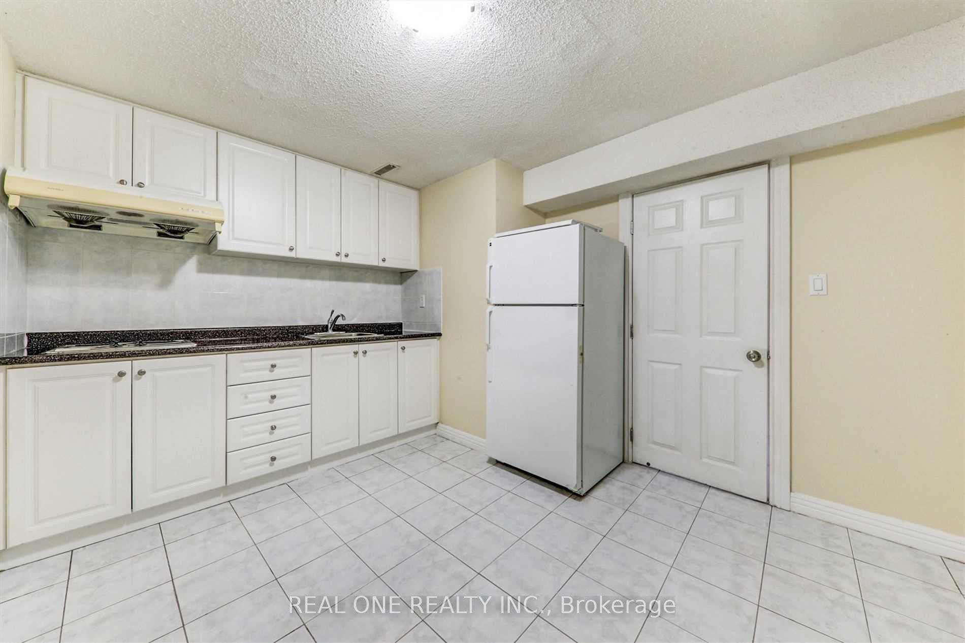 2 Maitland Drive photo 15